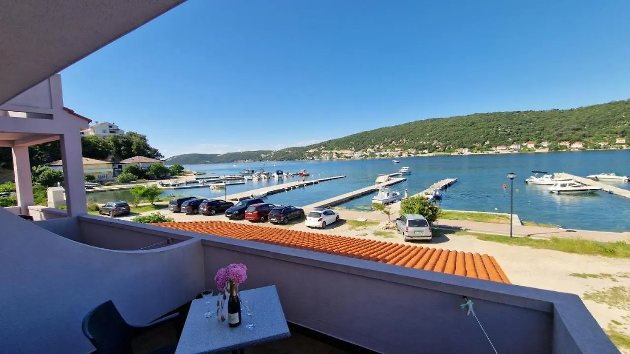 Miljenko&Miljenka Apartment Supetarska Draga Croatia