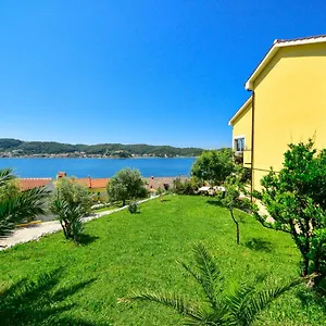  Apartman Apartment Cipcic-1 By Interhome
